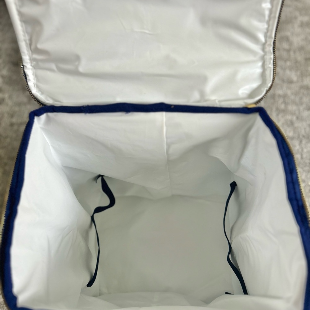 Lilly Pulitzer Cooler Bag - Picture 6 of 6